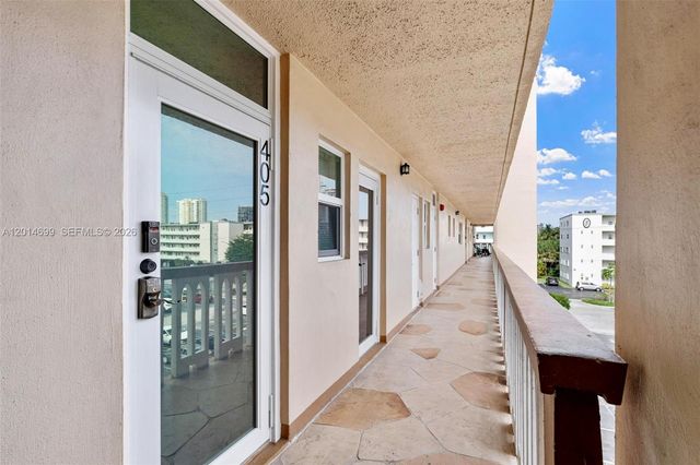 609 NE 14th Ave 405, Hallandale Beach, FL 33009