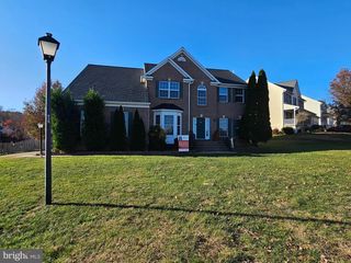 2 GRACE MANOR CT, Fredericksburg, VA 22406