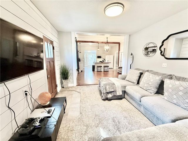 401 W 11th Street, Maryville, MO 64468