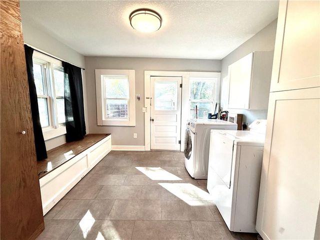 401 W 11th Street, Maryville, MO 64468