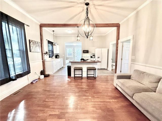 401 W 11th Street, Maryville, MO 64468