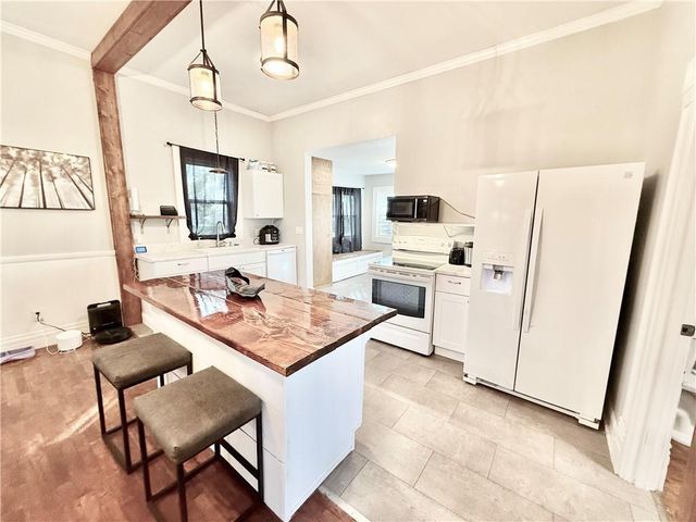 401 W 11th Street, Maryville, MO 64468