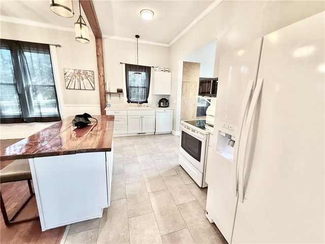 401 W 11th Street, Maryville, MO 64468