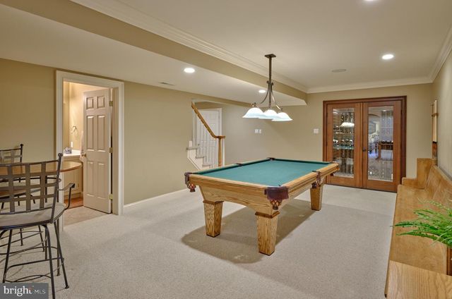 1300 SACKETTSFORD RD, Ivyland, PA 18974