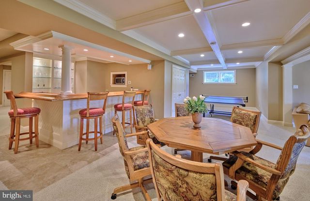 1300 SACKETTSFORD RD, Ivyland, PA 18974