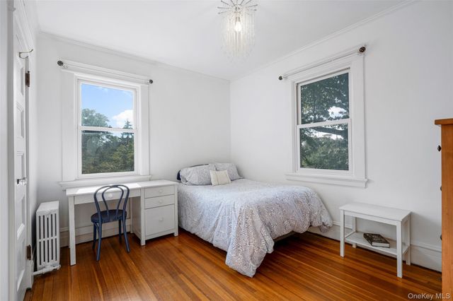 5 Gerlach Place, Larchmont, NY 10538