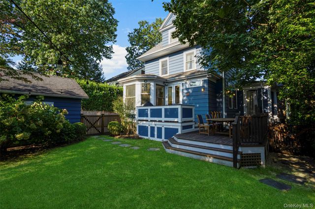 5 Gerlach Place, Larchmont, NY 10538