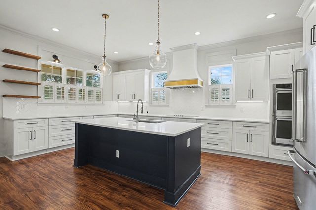 208 Green Lake Dr., Myrtle Beach, SC 29572