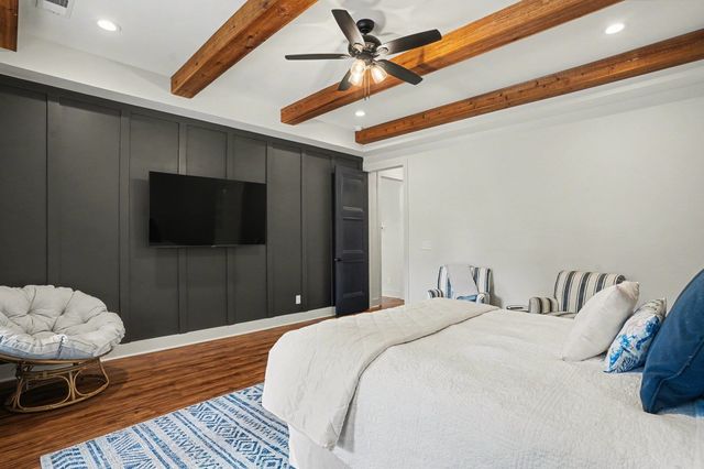 208 Green Lake Dr., Myrtle Beach, SC 29572