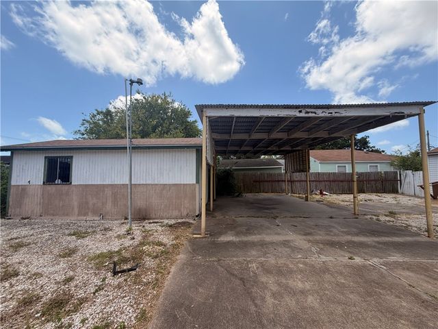 1602 14th St, Corpus Christi, TX 78404