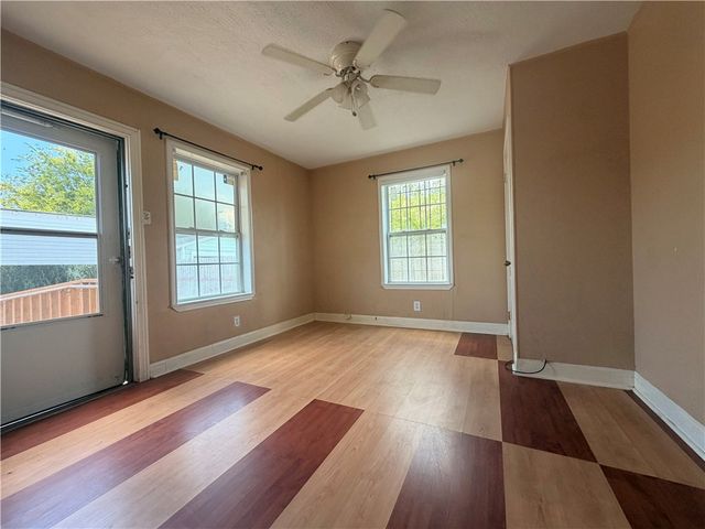 1602 14th St, Corpus Christi, TX 78404