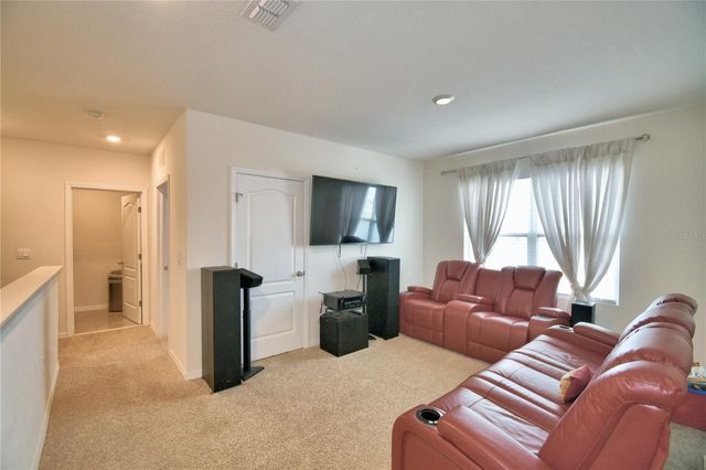 2816 IVY LAKE COURT, Lakeland, FL 33811