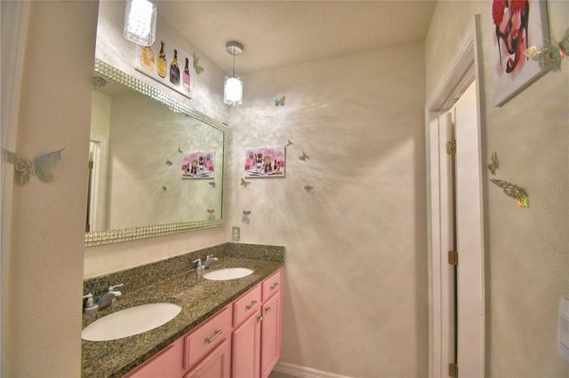 2816 IVY LAKE COURT, Lakeland, FL 33811