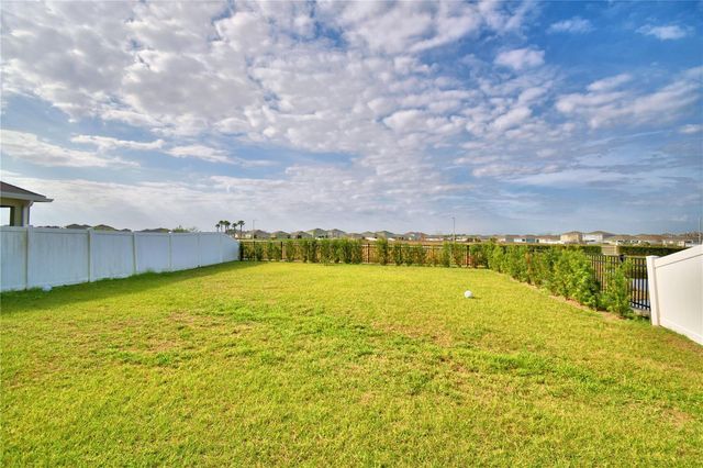 2816 IVY LAKE COURT, Lakeland, FL 33811