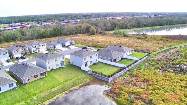 2816 IVY LAKE COURT, Lakeland, FL 33811