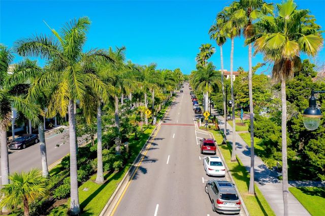 10742 IRONBRIDGE DRIVE, Venice, FL 34293