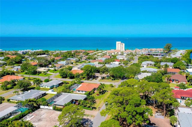 10742 IRONBRIDGE DRIVE, Venice, FL 34293