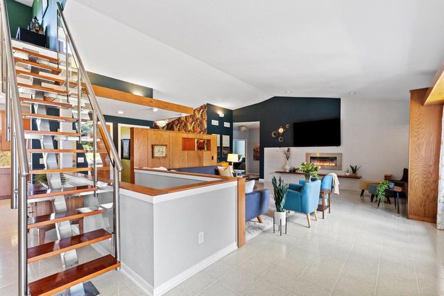 S90W32800 Granite TRAIL, Mukwonago, WI 53149