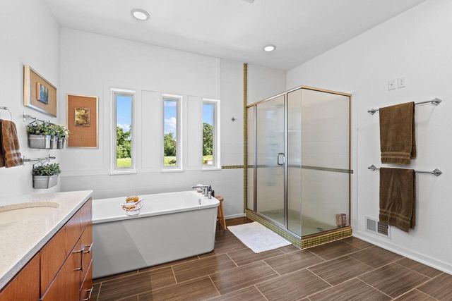 S90W32800 Granite TRAIL, Mukwonago, WI 53149
