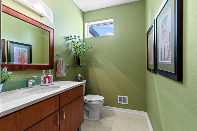 S90W32800 Granite TRAIL, Mukwonago, WI 53149
