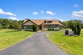 S90W32800 Granite TRAIL, Mukwonago, WI 53149
