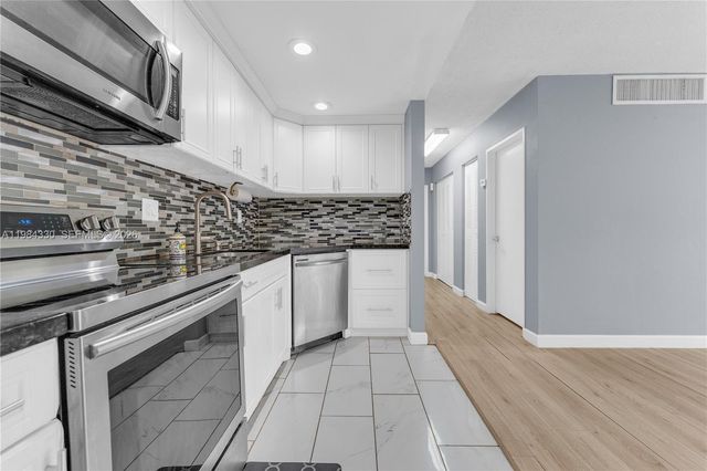 4540 NW 79th Ave 1A, Doral, FL 33166