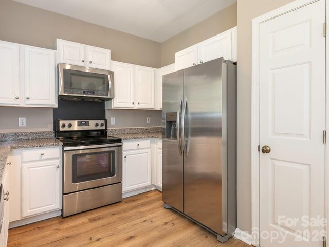 11709 Borchetta Drive, Charlotte, NC 28277