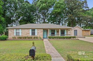 8731 Dutch Valley Court, Mobile, AL 36695