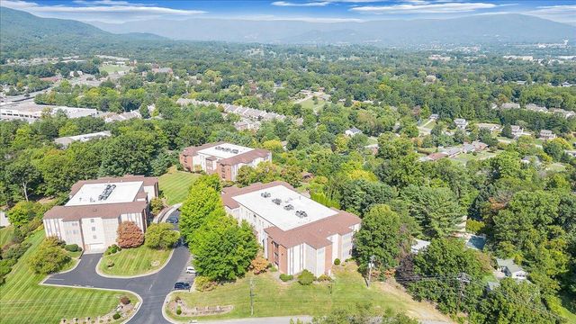 4621 Heather Dr SW Unit 103, Roanoke, VA 24018
