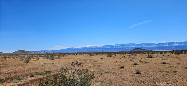 800 Circle C Rd., Lucerne Valley, CA 92356