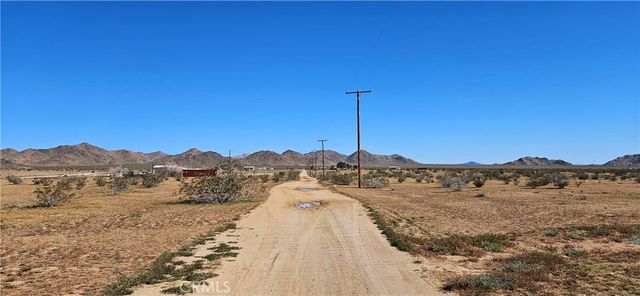 800 Circle C Rd., Lucerne Valley, CA 92356