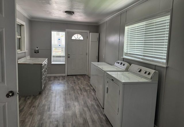 1813 Rhodes RD, Austin, TX 78721