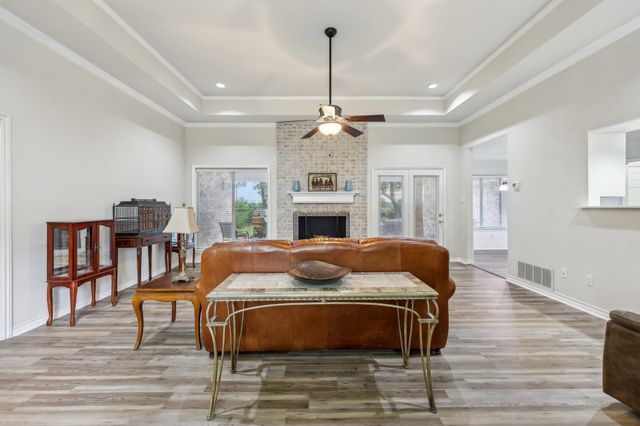 4518 Cimmaron Trail, De Cordova, TX 76049