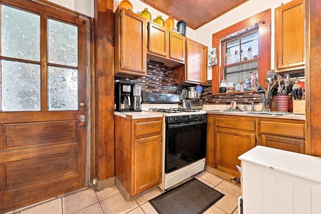5 Quincy Street, Somerville, MA 02143