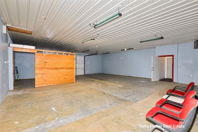 5329 E Apple Avenue, Muskegon, MI 49442