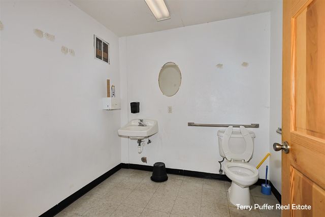 5329 E Apple Avenue, Muskegon, MI 49442