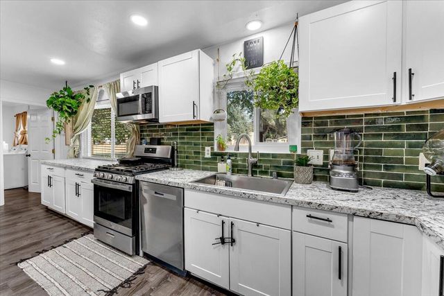 18280 Vista Lane, Cottonwood, CA 96022