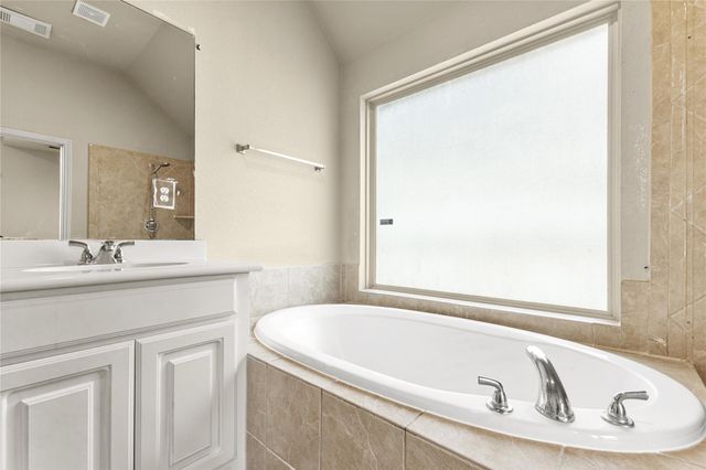 14010 Lake Hollow Drive, Pearland, TX 77584