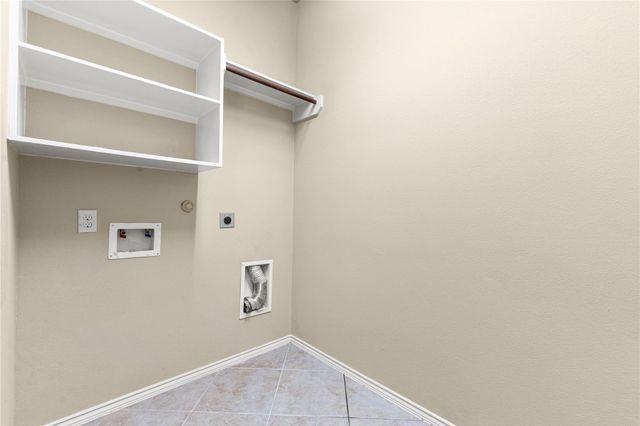 14010 Lake Hollow Drive, Pearland, TX 77584