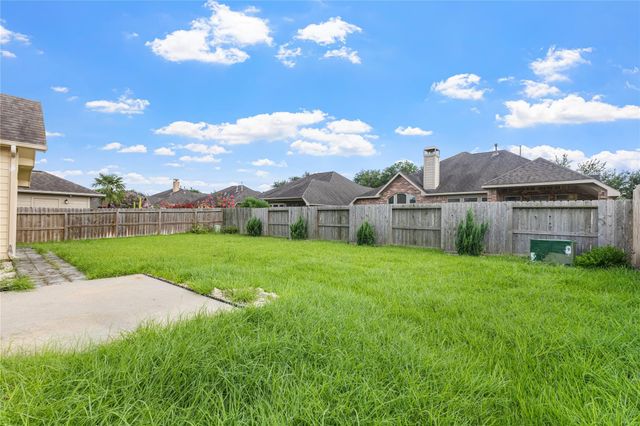 14010 Lake Hollow Drive, Pearland, TX 77584