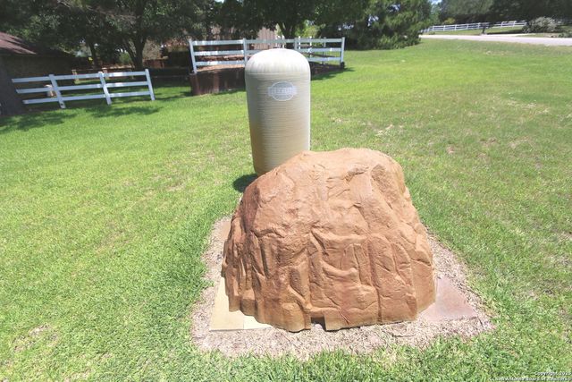 1300 Windmill Drive, La Vernia, TX 78121