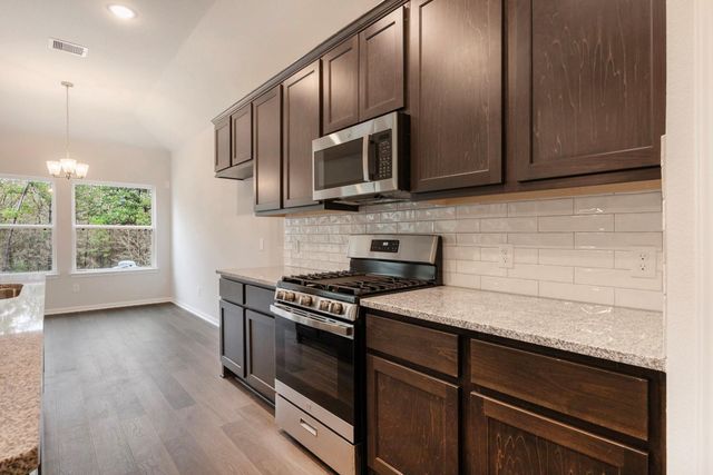 1906 Beckett Street, Bay City, TX 77414