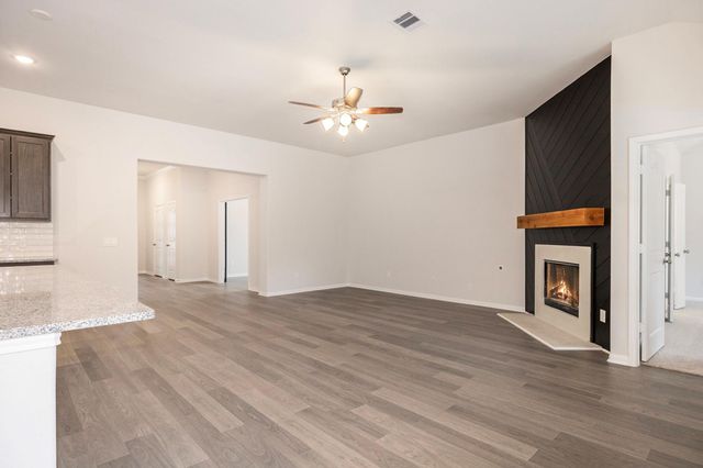 1906 Beckett Street, Bay City, TX 77414