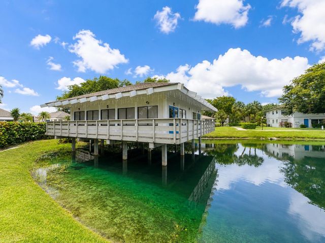 3132 SW 20th Terrace 12b, Delray Beach, FL 33445