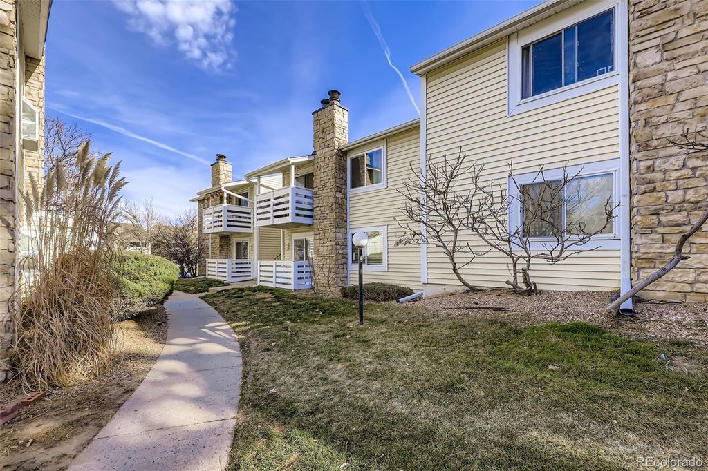 8555 Fairmount Drive H106, Denver, CO 80247