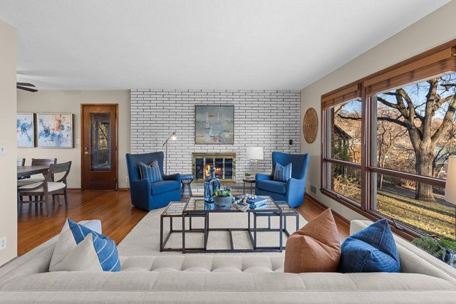 50 Willow Wood Drive, Excelsior, MN 55331