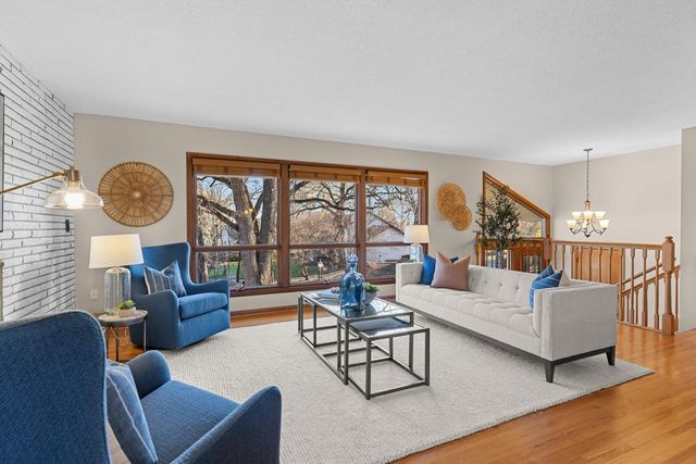 50 Willow Wood Drive, Excelsior, MN 55331