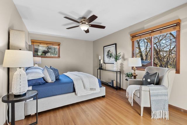 50 Willow Wood Drive, Excelsior, MN 55331