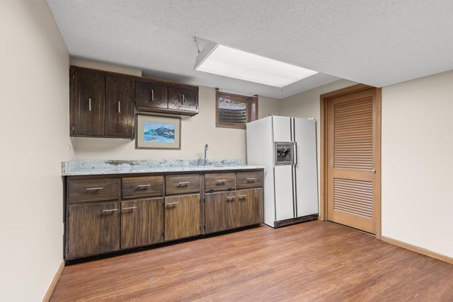 50 Willow Wood Drive, Excelsior, MN 55331