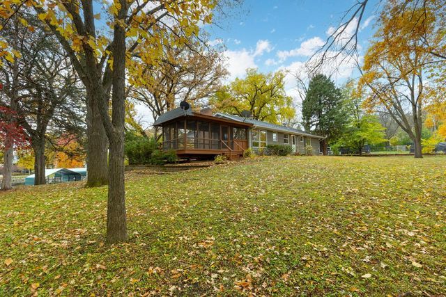 50 Willow Wood Drive, Excelsior, MN 55331